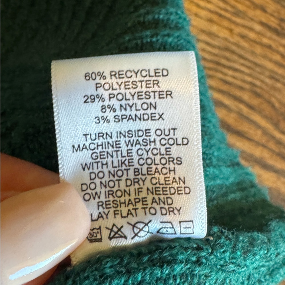 Sweater - Picture 10 of 11